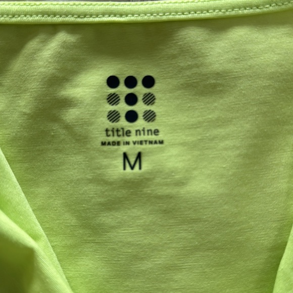 Women’s tank - Picture 2 of 2